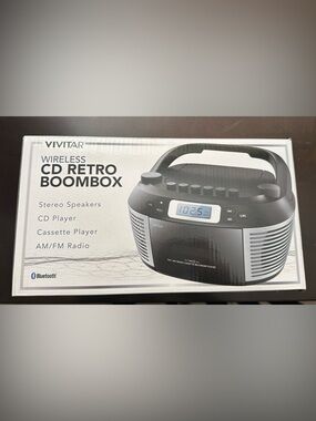 Vivitar Wireless Black and Silver CD Retro Boombox